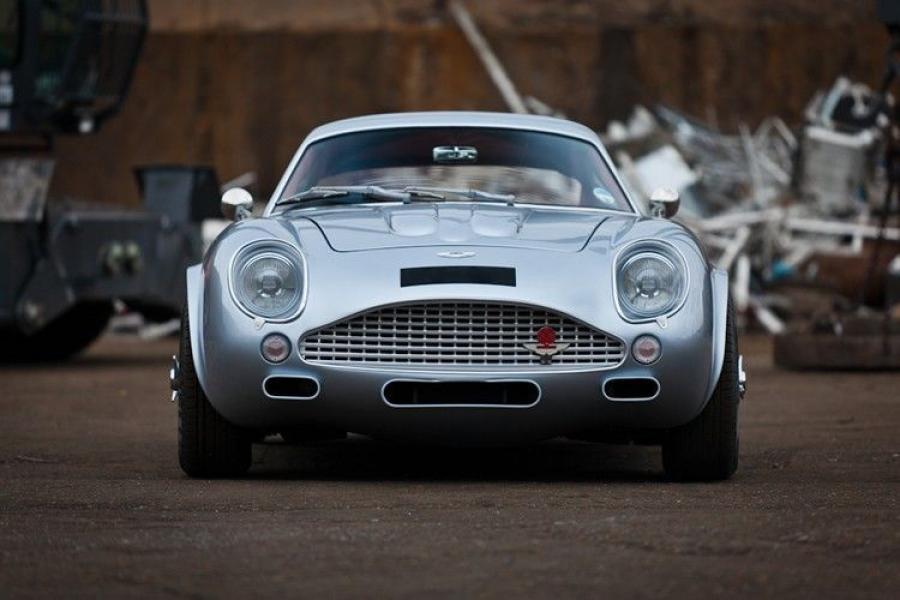  Aston Martin DB7 DB4 GT Zagato Evocation 2012 года  (фото 6 из 18)